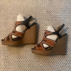 Lucky Brand Crochet Wedge-Women’s Size 6